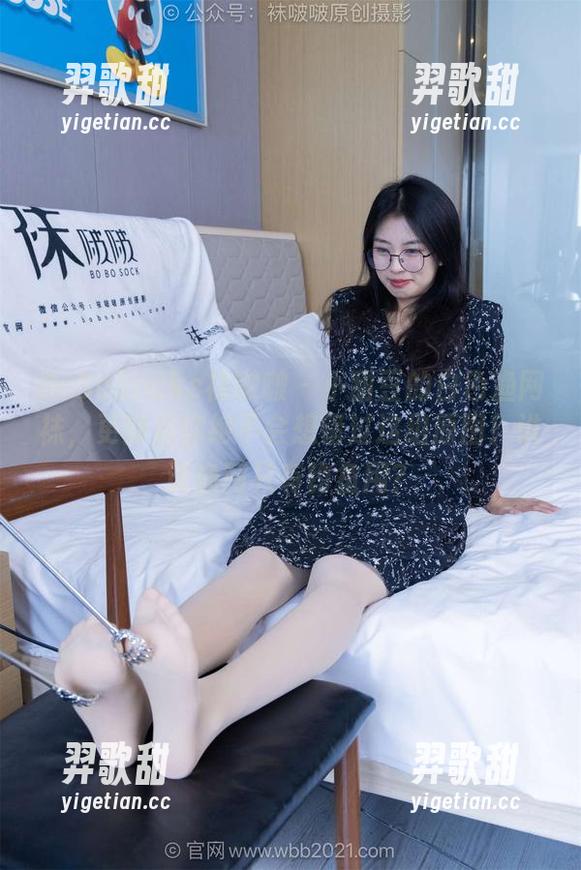 BoBoSocks袜啵啵 - 小甜豆的白色渔网袜，更新后你绝不会想错过这组原图！谁说渔网只有钓鱼用？