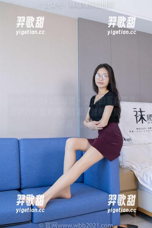 BoBoSocks袜啵啵 - 芝士的写真精选：这银行制服真搭，这裤里丝的花絮又是什么情况，绝了。