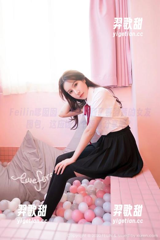 Feilin嗲囡囡 - 突然想到了慕羽茜的女友图包，这应该是个惊喜分享吧？