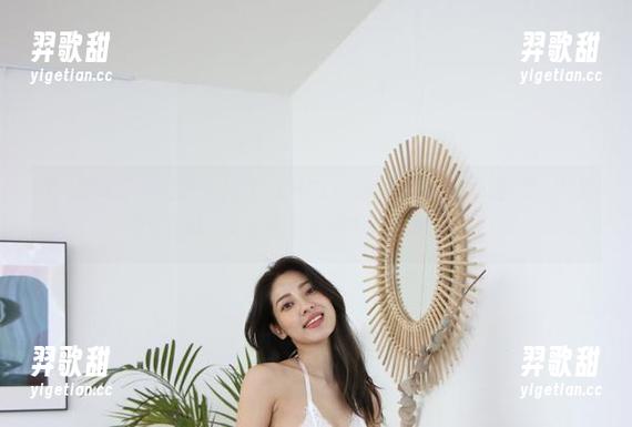 来一波G.su(全智秀)的LEEHEEEXPRESS-LELV全套，下载要谨慎哦，可能会引发想要再下载的冲动！