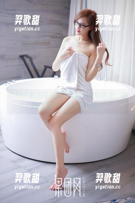 GIRLT果团网 - 莫雅淇的兔女郎图集：你猜她用了多少时间化妆？