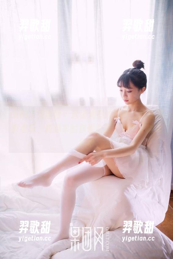 GIRLT果团网 - 这波油亮的画像，莫雅淇真敢玩，高频率的你都能猜到她的真材实料吧