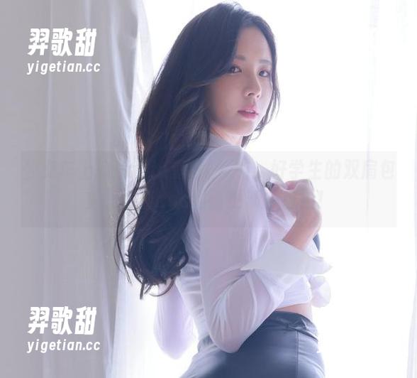 公交车上的Habin夏彬(하빈)：好学生的双肩包里，藏着cos和刚更新的自拍！