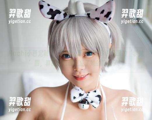 Hachi小芭 Hachi小芭定制了一组让人忍不住想多看几眼的‘学妹’图,真的!我现在成了她的粉丝了!