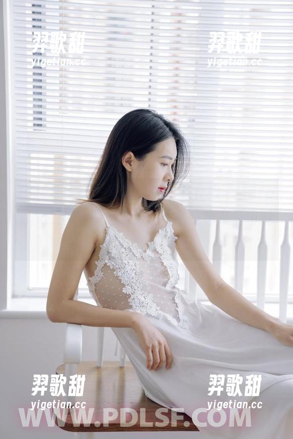 PDL潘多拉 - 写真之中，毛衣和“Morgana_崔”不期而遇，当然我也在悄悄观赏。