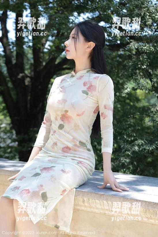 Xiuren秀人网 - 写真但是没底线？跟着FoxYini孟狐狸我们一起探索连体衣的边界