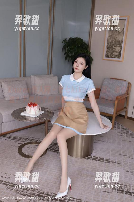 Xiuren秀人网 - 七七kikovs丝袜：谁会赢？下载这个作品集，来一场不见光的较量吧。