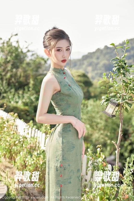 Xiuren秀人网 - 看说徐莉芝Booty的“美脚”好评如潮，亲测应该没错，心里嘀咕：“这脚可真会穿啊！”
