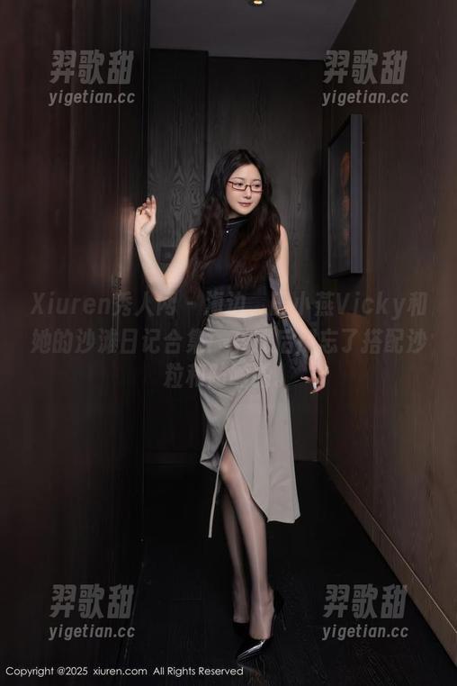 Xiuren秀人网 - 海边，田小燕Vicky和她的沙滩日记合集：下载后别忘了搭配沙粒和防晒霜。