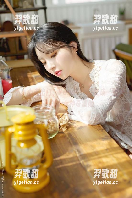 一不小心走出门，Yuna(윤아)变成‘野外系’的cos神奇冒险