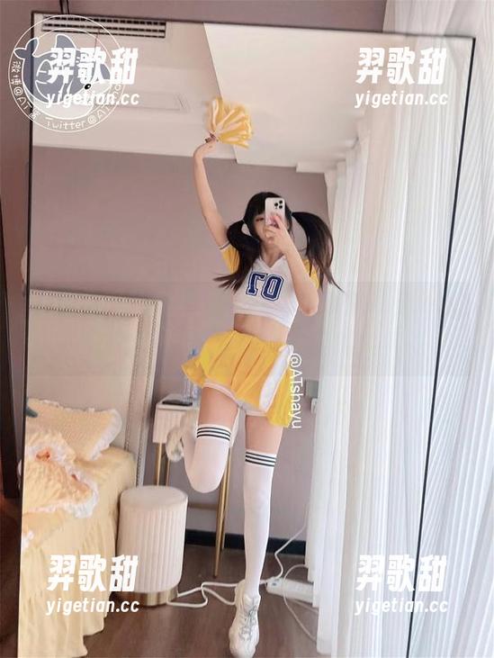 at鲨鱼 夏天来了,来点at鲨鱼的泳装吧!是不是免费就想到要赶紧下载!