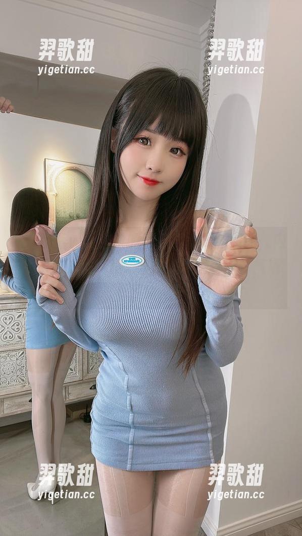 miko酱ww这次的可畏巫女最新原图，内心千言万语，但...只想默默感叹这个气场有点飘渺。