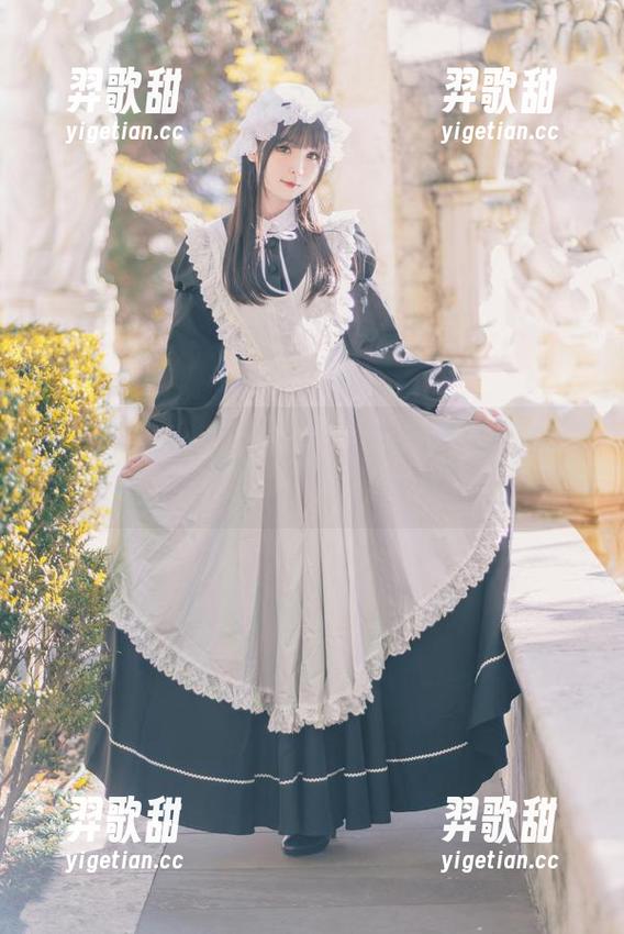 shimo霜月的制服写真合集：专属的‘不太正式’模样