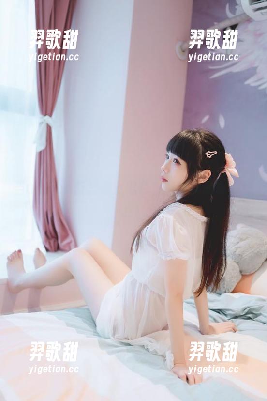 usejan蓝蓝 当usejan蓝蓝遇上黑色,壁纸界的意外联盟!