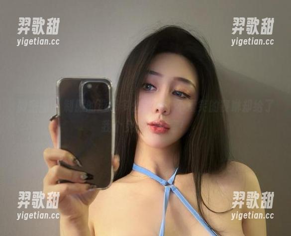 微密圈 - 制服的选择多么重要，不爱笑的赛琳却给了我个免费好主意！