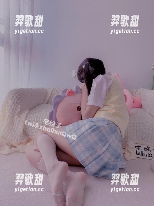 二阶堂宅绘子 蓝色外套真的太方便了,二阶堂宅绘子的图包甚至能激起你的穿搭欲!
