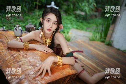 欲罢不能的最新女仆合集，余多多Dudu只用眼神就击中我心了啊。