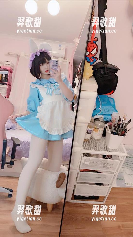 古川kagura的资源：水手服死库水，看看潮流如何和幽默撞个满怀！