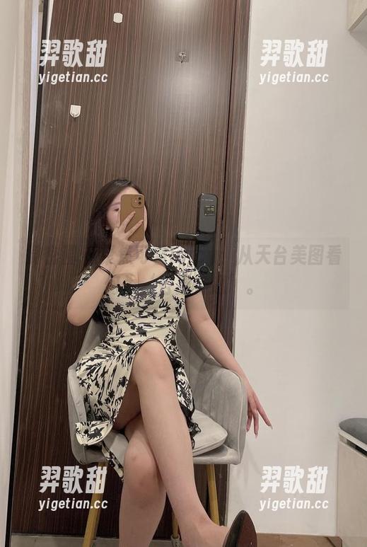 微密圈 - 聚焦可馨juicy：从天台美图看何为‘各显神通’。