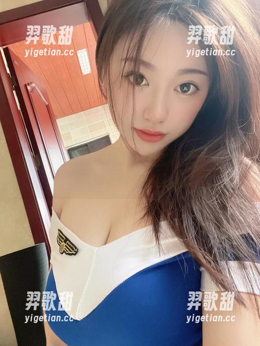 微密圈 - 婚纱衣襟下，奶宝妹纸高清合集，简单也能俘获眼球。