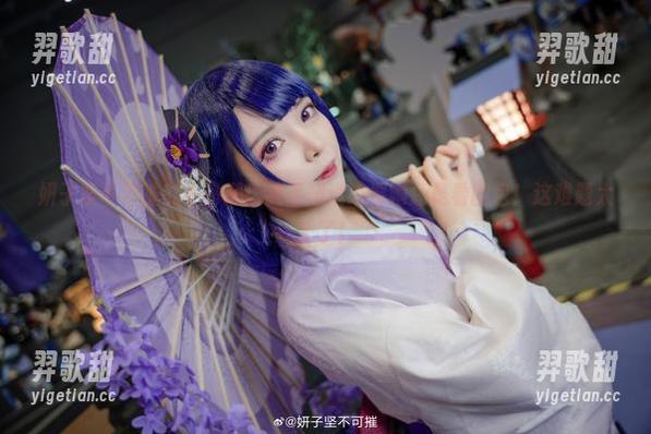 妍子坚不可摧的小舟潮：我不知道该看她还是看图包！这难题太大了！