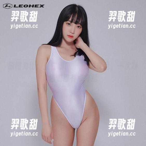 原图对比：姜仁卿(강인경)的裸足，一次颜色变得有点打折