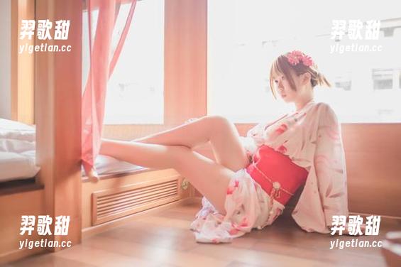 宅夏yoko的拍摄魔法：高清与自拍的神奇碰撞