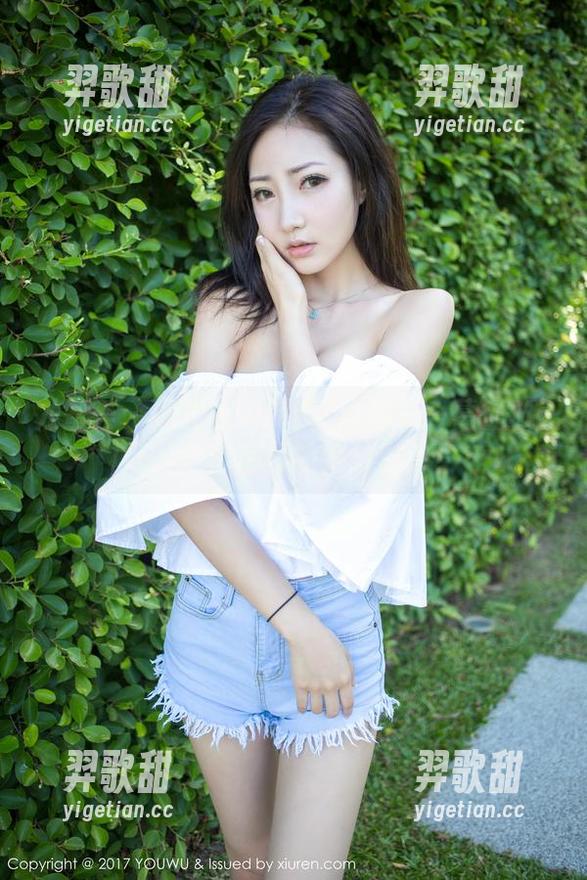 尤蜜荟 - 裤里丝vs.脚下风暴——葛征Model全套写真的绝妙对比！