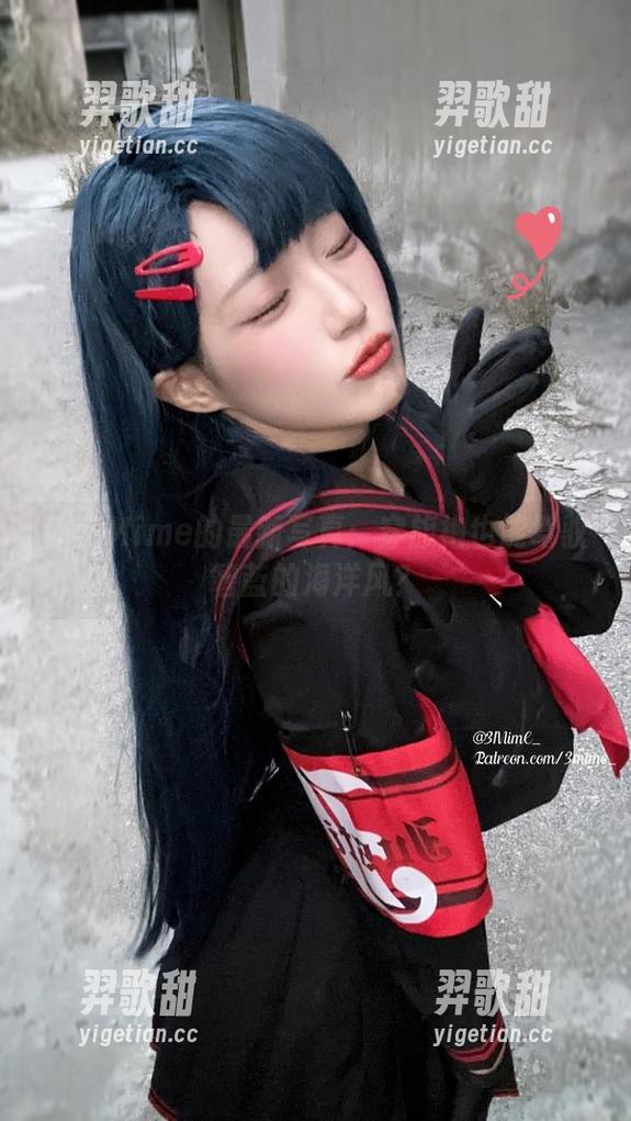 弥美Mime的最新写真：穿旗袍也能驾驭碧蓝的海洋风？