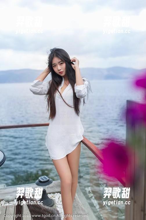 推女神-陈思琪 推女神 - 陈思琪的白色写真,唤醒灵魂的神器,快来快来,下载吧!