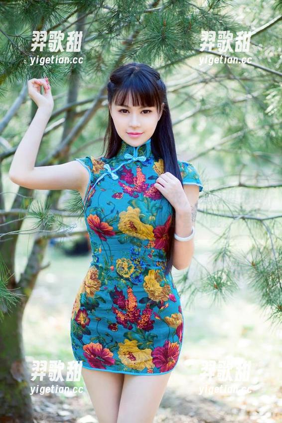 推女郎-王明明 推女郎 - 这可不是普通睡衣,王明明免费提供的一整套,让我欲罢不能。