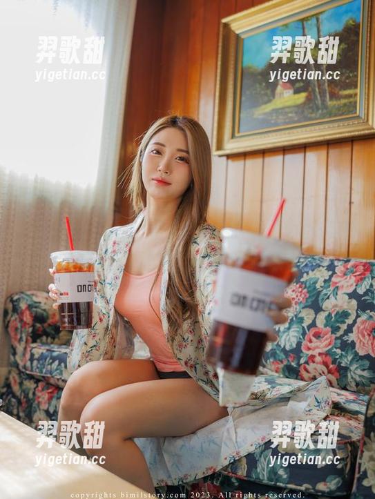 想当空姐的你，普美Bomi(보미)为你带来的私拍资源，让你轻松Hold住每一幕！