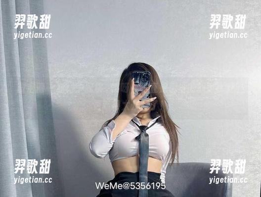 微密圈 - 红裙子配桃沢樱呀，简直是视觉的双重享受，更新得太及时了！