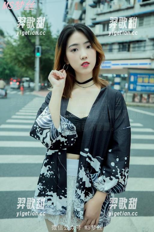 梦丝女神-苏柔 梦丝女神 - “高跟鞋后的苏柔:当你发现脚踝其实最性感”——这图片暴露了我的想象力,一点都不害臊。
