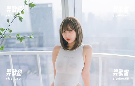 当浅安安穿上礼服，下载套图前请先准备好心脏！