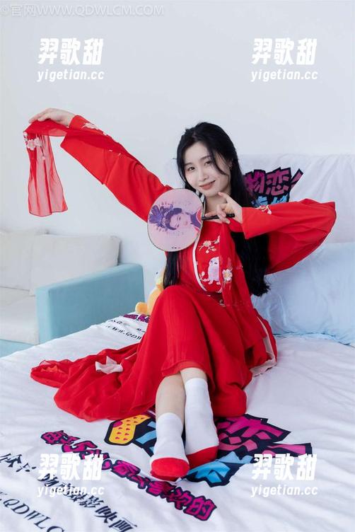 物恋传媒 - 小飞的在线旅拍：背景美到让编辑想多加滤镜。