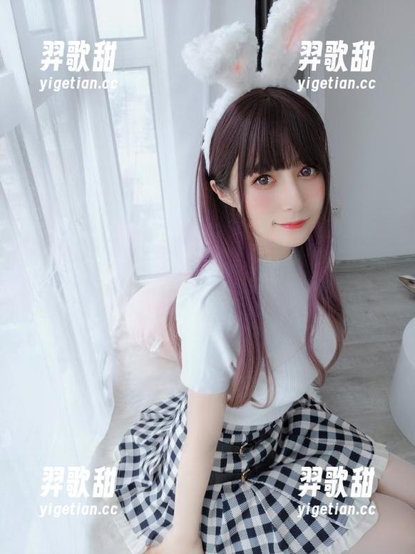 白银81 千万别错过!白银81的高清女友原图,忍不住多看几眼。