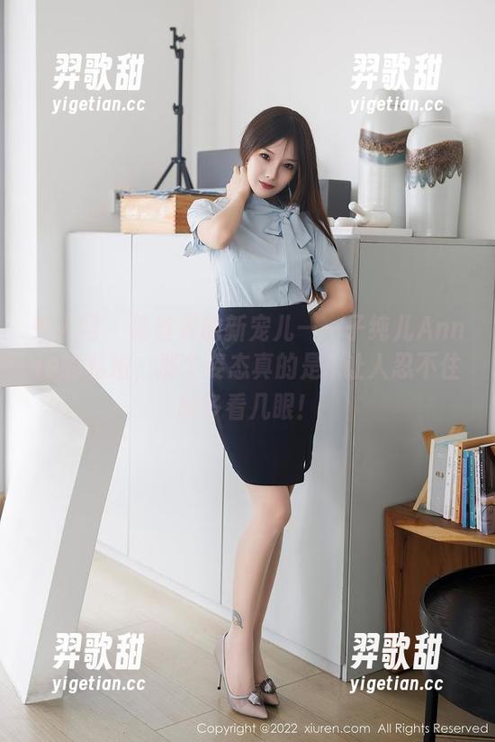 秀人网 - 蕾丝界的新宠儿——子纯儿Annie的私拍，那个姿态真的是...让人忍不住想多看几眼！
