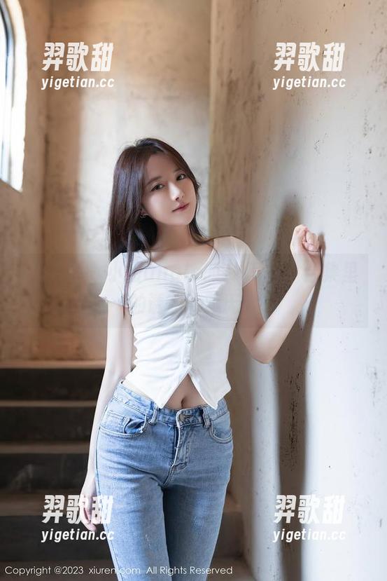 秀人网 - 小甜angle的JK写真，合集里的诱惑暗藏无穷