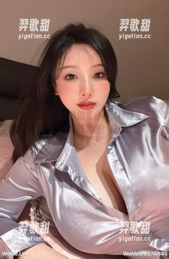 微密圈 - 厨娘角色的童小芯，网盘里有没有需要我反复下载的灵感？反正我还不太会做菜。