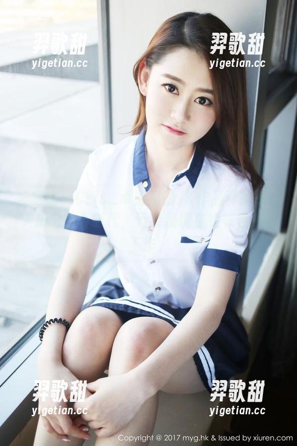 美媛馆 - Cris_卓娅祺的JK作品真的很让人想念学生时代，无奈我现在的书包只有工作。