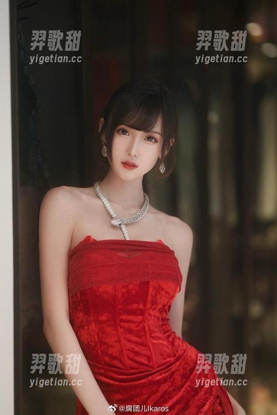 腐团儿Ikaros的玉藻前小玉套图，免费查看小清新的另一种打开方式