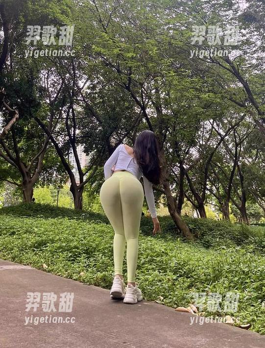 微密圈 - 在这组泳池系列中，艾拉·isla用图片撩动了资源的底线，你信吗？