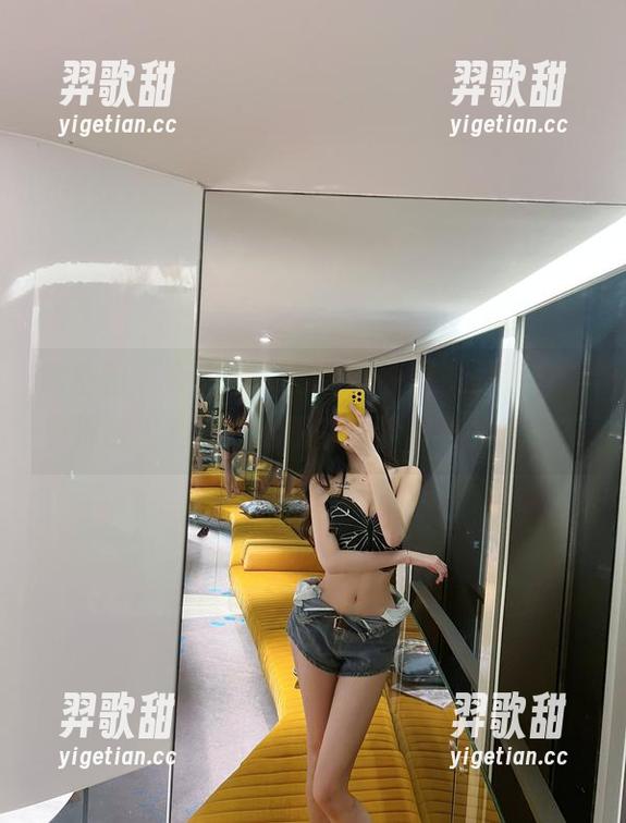 葛征 微密圈 - 葛征的“粉色”原图,里面有没有那种“我刚好出现在你梦里”的气息?