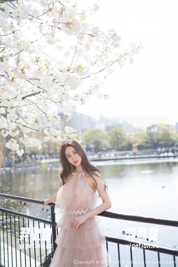 魅妍社 - 当看Jenny佳妮的少女写真，心中忍不住嘀咕：她到底是几岁？