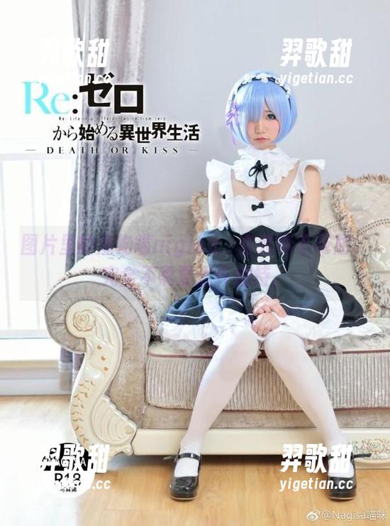 图片里的魔物喵nigisa，套装真不冤屈，完全不需要光环加持。