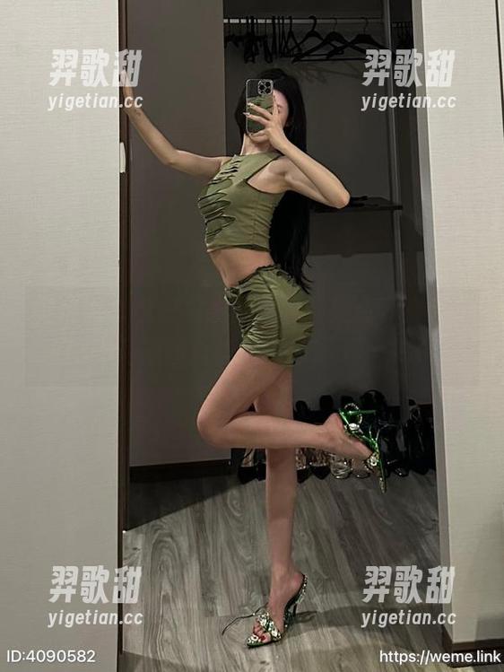 微密圈 - 说好只看几眼，结果点开黎允熙的3-5月视图合集，再也停不下来了！